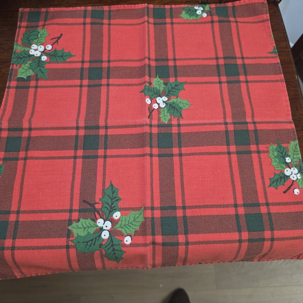 Festive Red Plaid Table Napkins with Holly Design Set Of 6